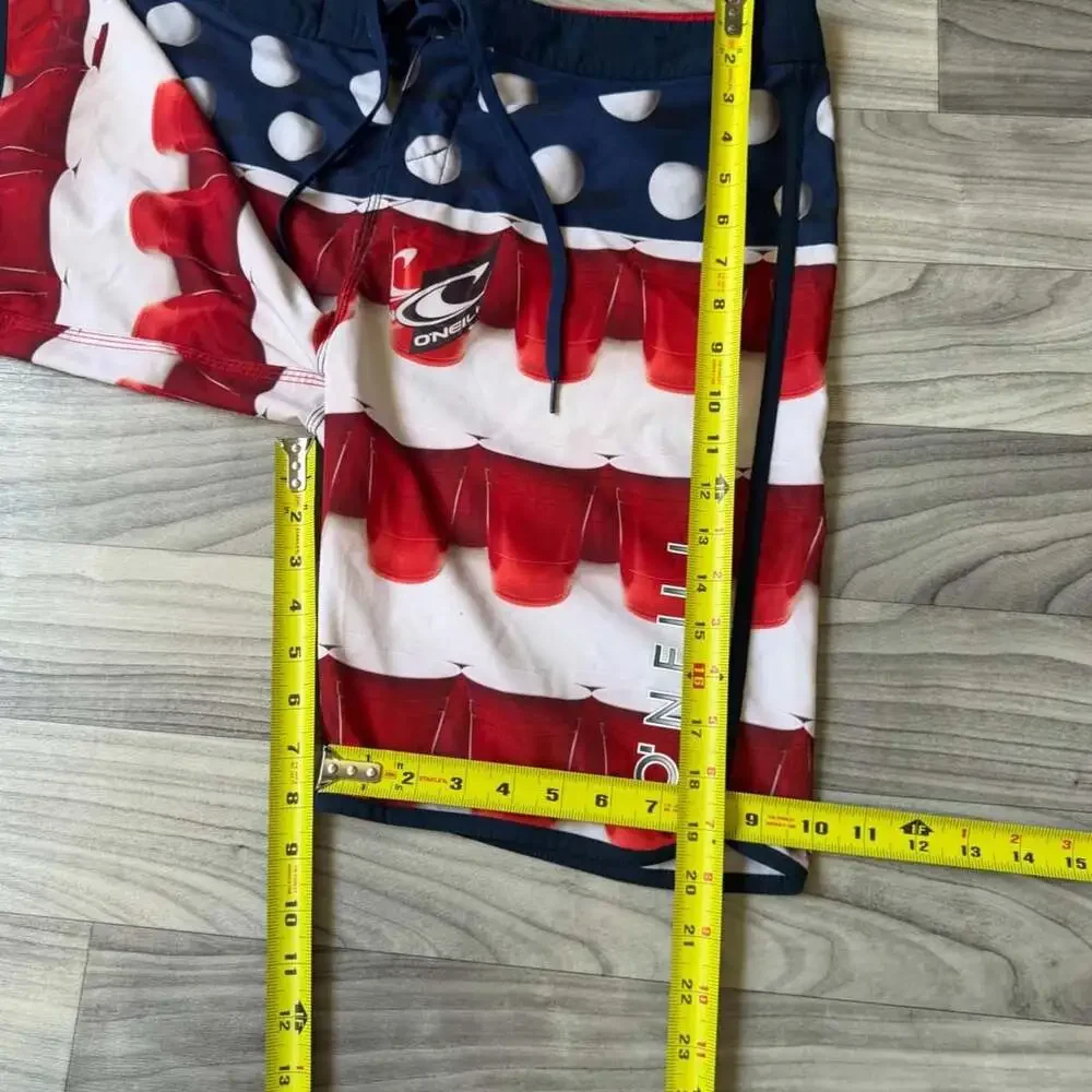 O'Neill Hyperfreak Beer Pong Graphic Board Shorts Size 32